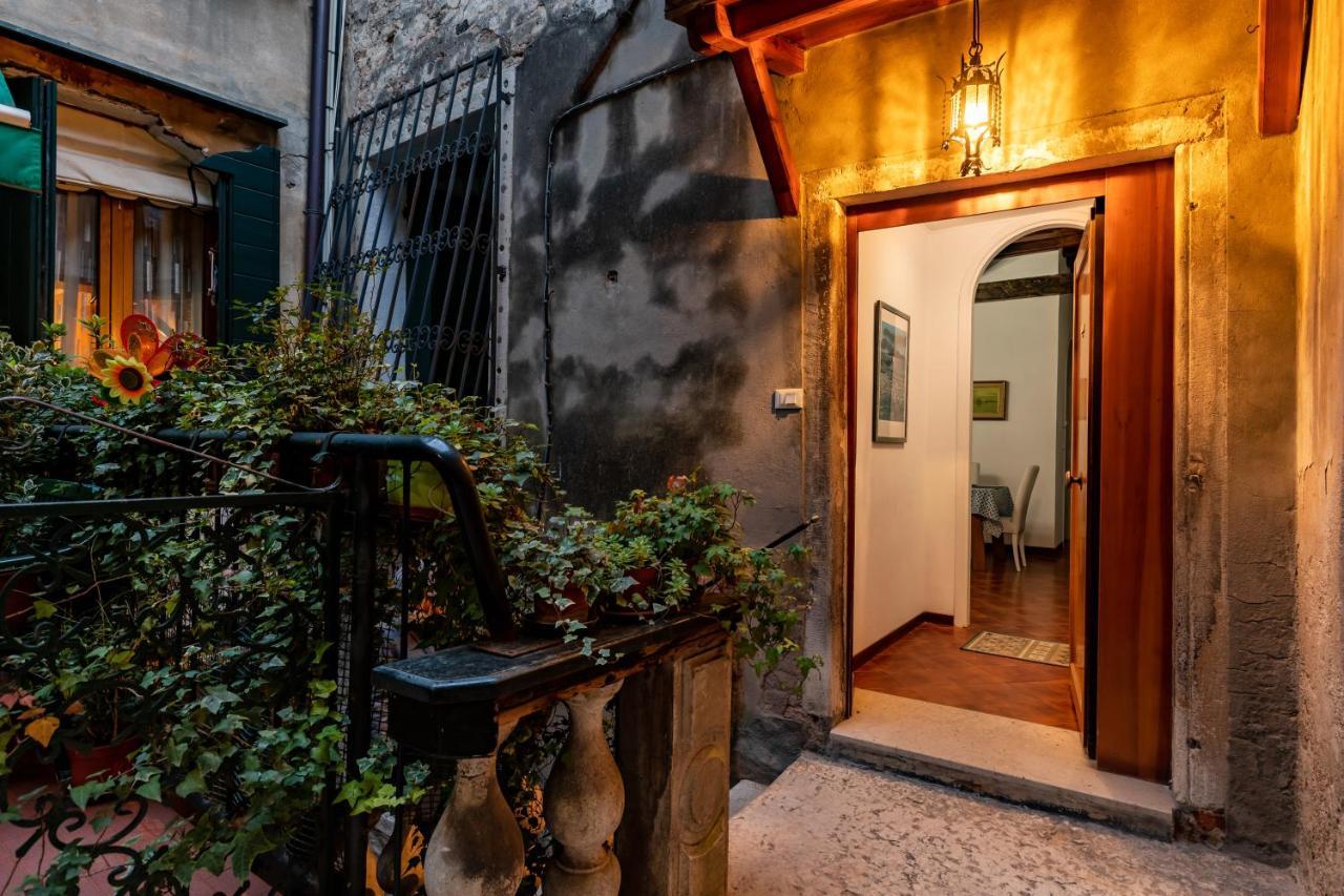 Corte Rialto Venedig Exteriör bild
